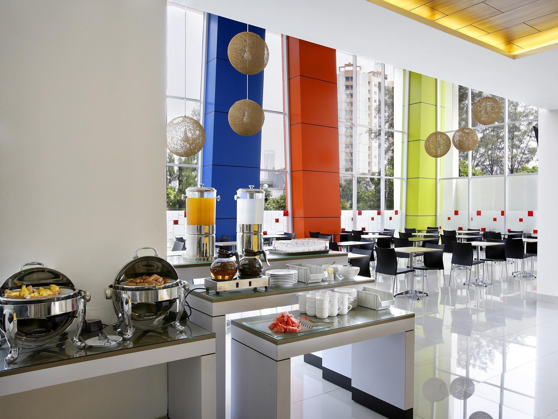 Amaris Hotel Dr. Susilo Grogol Jacarta Exterior foto