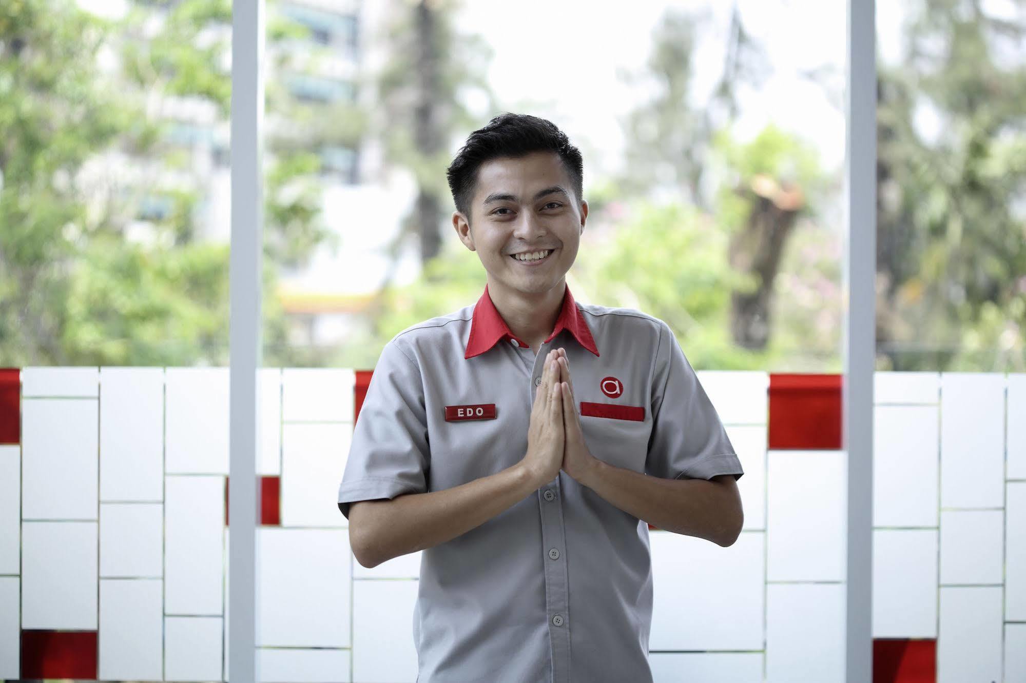 Amaris Hotel Dr. Susilo Grogol Jacarta Exterior foto